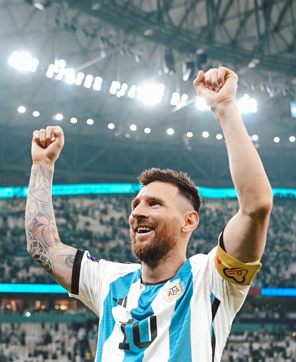 EsporteDinamico's tweet photo. Copa do Mundo 2018: Argentina 0 x 3 Croácia

Copa do Mundo de 2022: Argentina 3 x 0 Croácia

Lionel Messi teve sua vingança 😈 #CopaNoED https://t.co/FUV8VqcuTJ