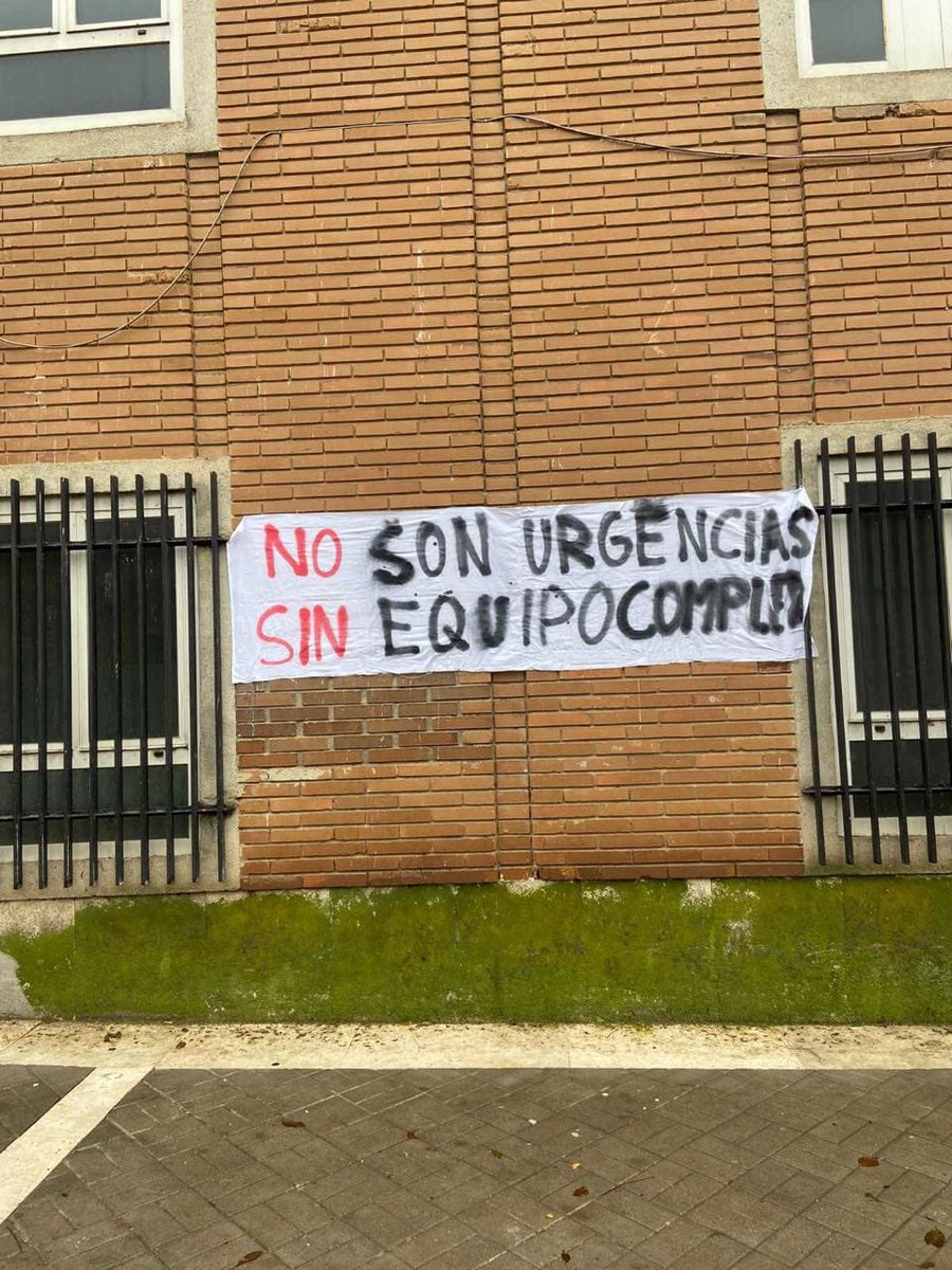 ➡️ Cuando tengamos suerte de que estén abiertas, los profesionales sanitarios tendrán que mandar a los pacientes al Hospital del Tajo para cosas que se resolverían de inmediato si se contase con médico.

😡 Sra Ayuso… ¿No nos merecemos una #sanidad mejor ribereños y ribereñas?