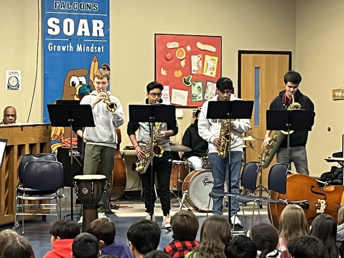 ForestViewES's tweet photo. The JHS orchestra serenaded us, the jazz choir kept us hopping, and the jazz band blew our 4th and 5th graders away! https://t.co/vQ0P3GdPSz