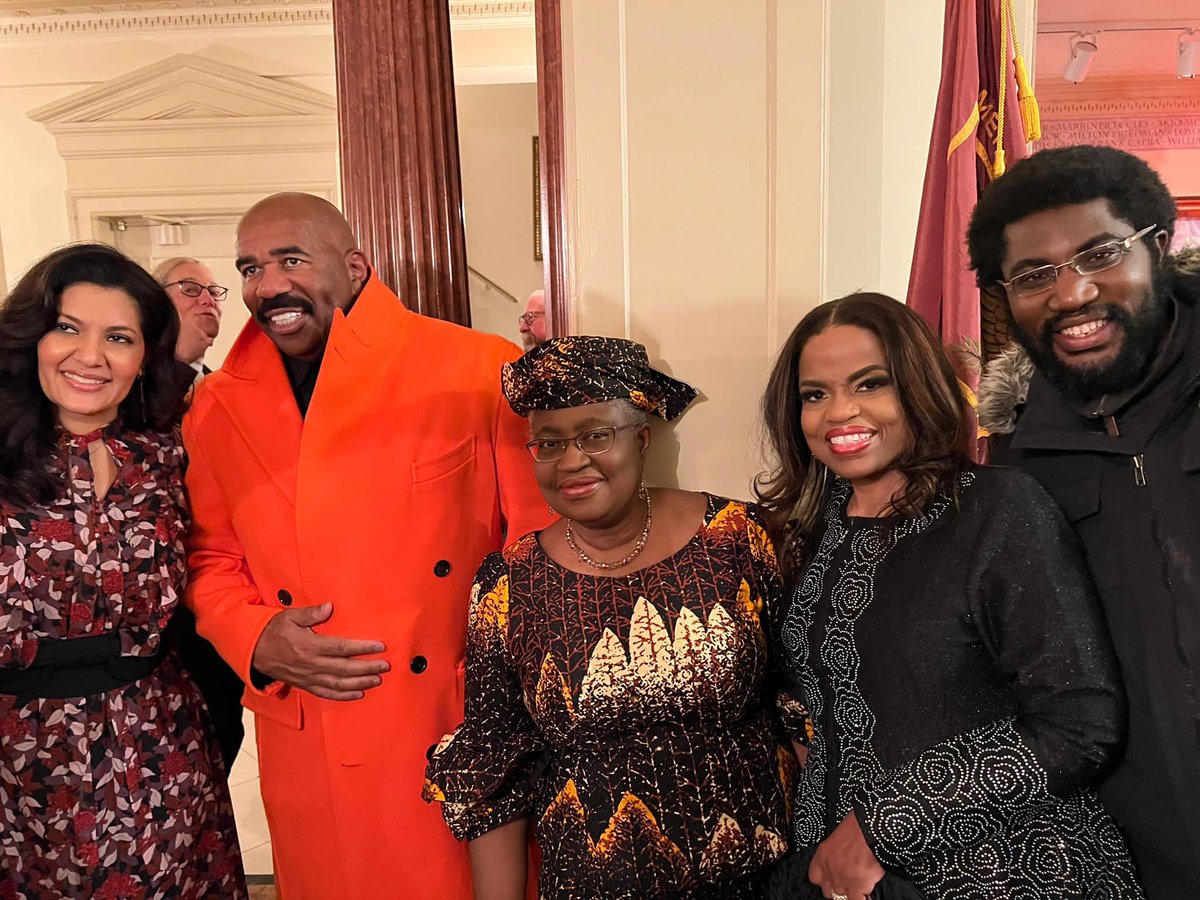 Wonderful to receive the Global Leadership Award by the American Academy of Achievement alongside Their Excellencies Presidents <a href="/Macky_Sall/">Macky Sall</a> <a href="/PaulKagame/">Paul Kagame</a> <a href="/AbiyAhmedAli/">Abiy Ahmed Ali 🇪🇹</a> <a href="/AUC_MoussaFaki/">Moussa Faki Mahamat</a> &amp; Justice Ketanji Brown Jackson. Also W/ Rosa Whitaker, <a href="/iamwesmoore/">Wes Moore</a> &amp; <a href="/IAmSteveHarvey/">Steve Harvey</a>
