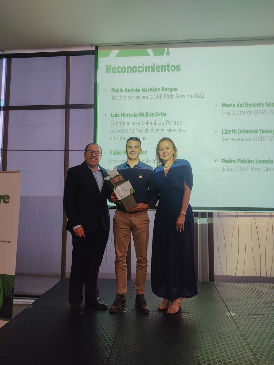 CIGRE_Colombia's tweet photo. Aprovechamos la celebración de los 5 años de CIGRE Colombia para  reconocer a los siguientes colegas por sus importantes logros. 💚⚡
#educación #energía #lideres #CIGRE #ingenieria https://t.co/ybOdLRTKmG
