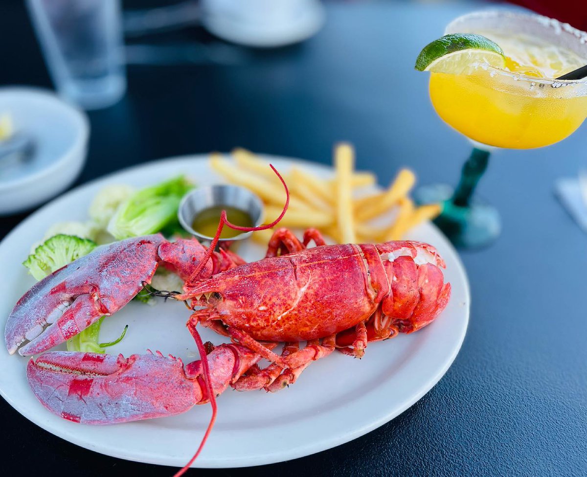 Moby Dick Restaurant tweet media