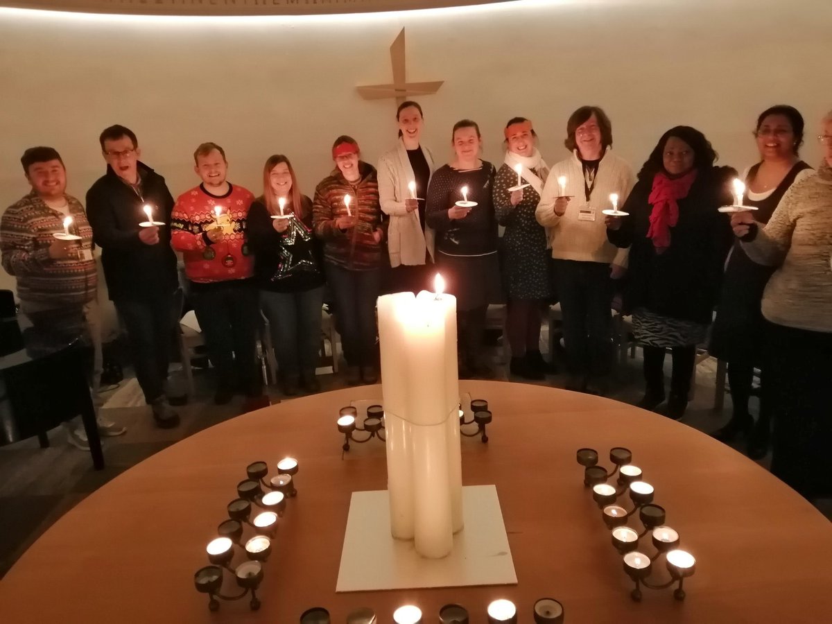 JasonLeeMcMahon's tweet photo. A wonderful, exhausting and beautiful way to end the term today @queensfdn. It was so special to be able to end with the Advent Carol Service and the End of Term Party properly. 3 years here and this is the first one able to be held in person. (1/2) https://t.co/cfMyeekVcI