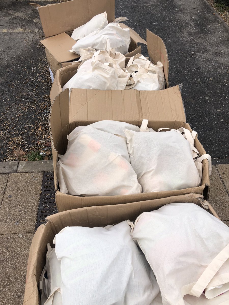 Caitriona Carroll ๐ฎ๐ช (@sopcat) on Twitter photo Huge thank you to the staff <a href="/harrow_council/">London Borough of Harrow</a>.In particular a lady called Melanie. I reached out to her for some โwarm packsโ for our cold and vulnerable patients that visit our ED and within 30 minutes she had delivered 50 packs to us โค๏ธ
<a href="/LNWH_NHS/">London North West University Healthcare</a> <a href="/pippanightinga2/">pippa nightingale</a> <a href="/lisa_klseahorse/">Lisa Knight</a> Huge thank you to the staff <a href="/harrow_council/">London Borough of Harrow</a>.In particular a lady called Melanie. I reached out to her for some โwarm packsโ for our cold and vulnerable patients that visit our ED and within 30 minutes she had delivered 50 packs to us โค๏ธ
<a href="/LNWH_NHS/">London North West University Healthcare</a> <a href="/pippanightinga2/">pippa nightingale</a> <a href="/lisa_klseahorse/">Lisa Knight</a>