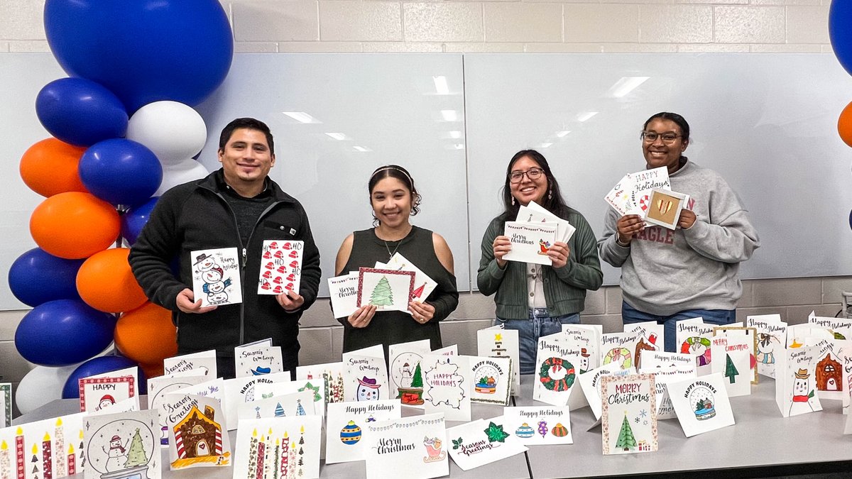 jeffacarlton's tweet photo. From #SomethingGood and @DeborahNBC5 on @NBCDFW: It may have been Finals Week, but students in @utarlington's College of Education, alongside their dean, took time out to make handmade holiday cards for nursing home residents. More here: https://t.co/FM5fUmxmb1 @UTACOEd https://t.co/gQs8B3CloV