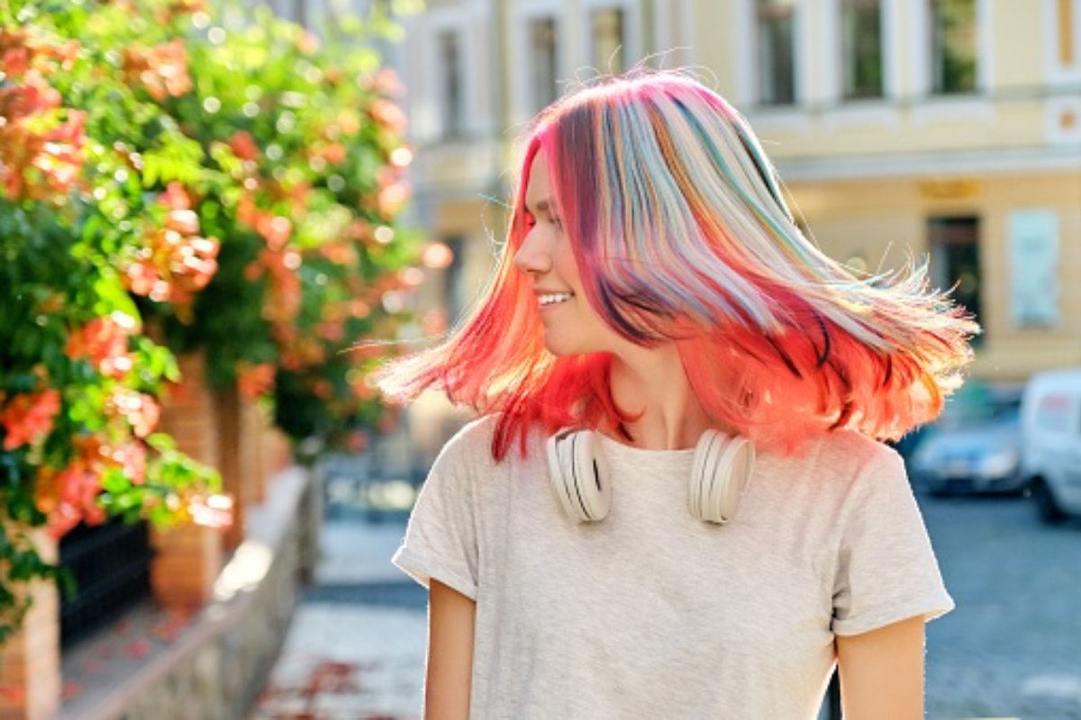 GarboSalon's tweet photo. Today we're talking color! Are you more into a bold or natural look? Comment now 💚. #GarboASalonAndSpa #ATXHair #AvedaSalon #AvedaHair https://t.co/wiIRmB1hfv