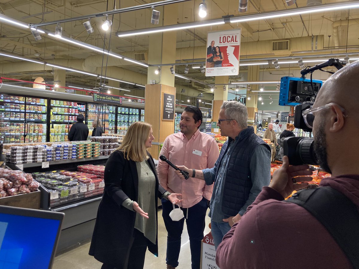 We are live from <a href="/WholeFoods/">Whole Foods Market</a> with <a href="/CBSSF/">KPIX 5 CBS San Francisco</a> and <a href="/WellsFargo/">Wells Fargo</a> promoting #FoodForBayAreaFamilies. Thank you to all for the generous support!