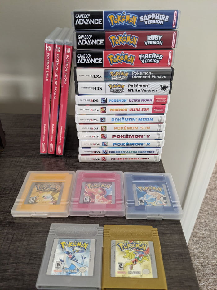 BayAreaRetroLLC's tweet photo. Hey Pokémon fans! New or old, which style Pokémon games do you prefer and why? 

I prefer the old games as I find the new ones lack meaningful story and I am not a fan of the leveling system.

Let me know in the comments! 

#pokémon #nintendo #pokémontrainer #Pikachu #PokemonSV https://t.co/4FyYLcAyMq
