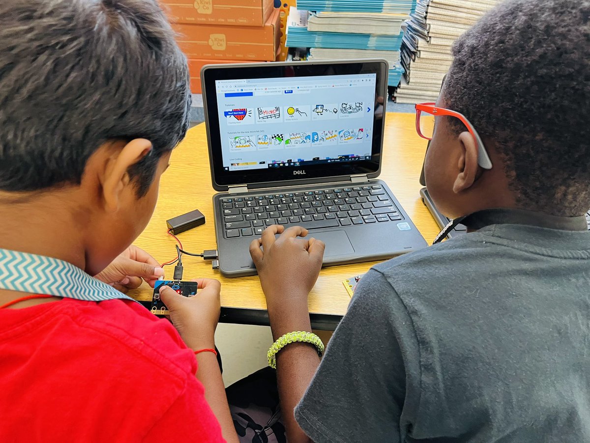 MrsMoorman1's tweet image. Coding is:
➡️ arts and sciences
➡️ literacy 
➡️ constructivism 
➡️ joyful, creative practice 
➡️ self-expression
➡️ experimentation 
➡️ exploration 
✅Coding today and everyday 💙
(inspired by #WixEducation) #CSEdWeek2022