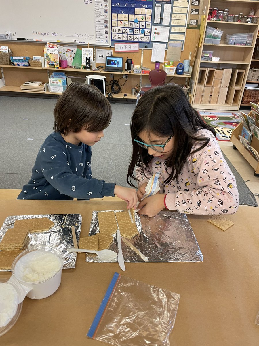 teach_ad's tweet photo. Such a fun way to spend the afternoon building gingerbread houses with our big buddies in division 8! @brentwoodSD41 @burnabyschools https://t.co/xHbIjTMTvT