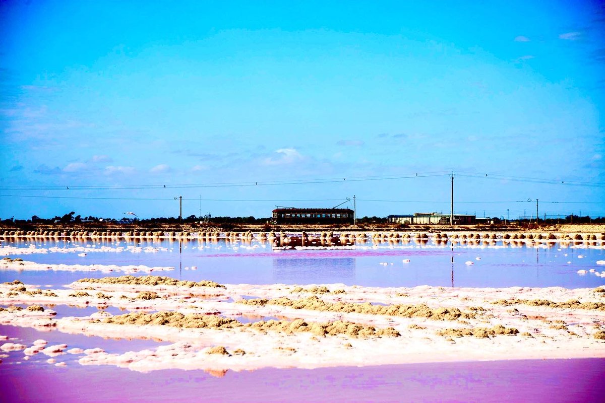 Thought the pink salt lake had a nice colour to it, so with extra crews on the trams Sunday, took the chance to get some photos. Wrong length lens for what I wanted, but worth a crack.