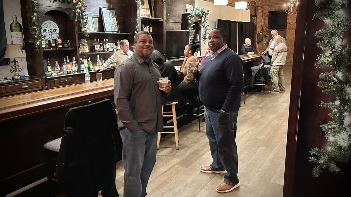 Indianapolis 🛣️ Lima

The next stop is to a new #1MC community in #Ohio, preparing to launch in 2023! An evening reception was a cool way to warm things up, with a morning meetup to follow.