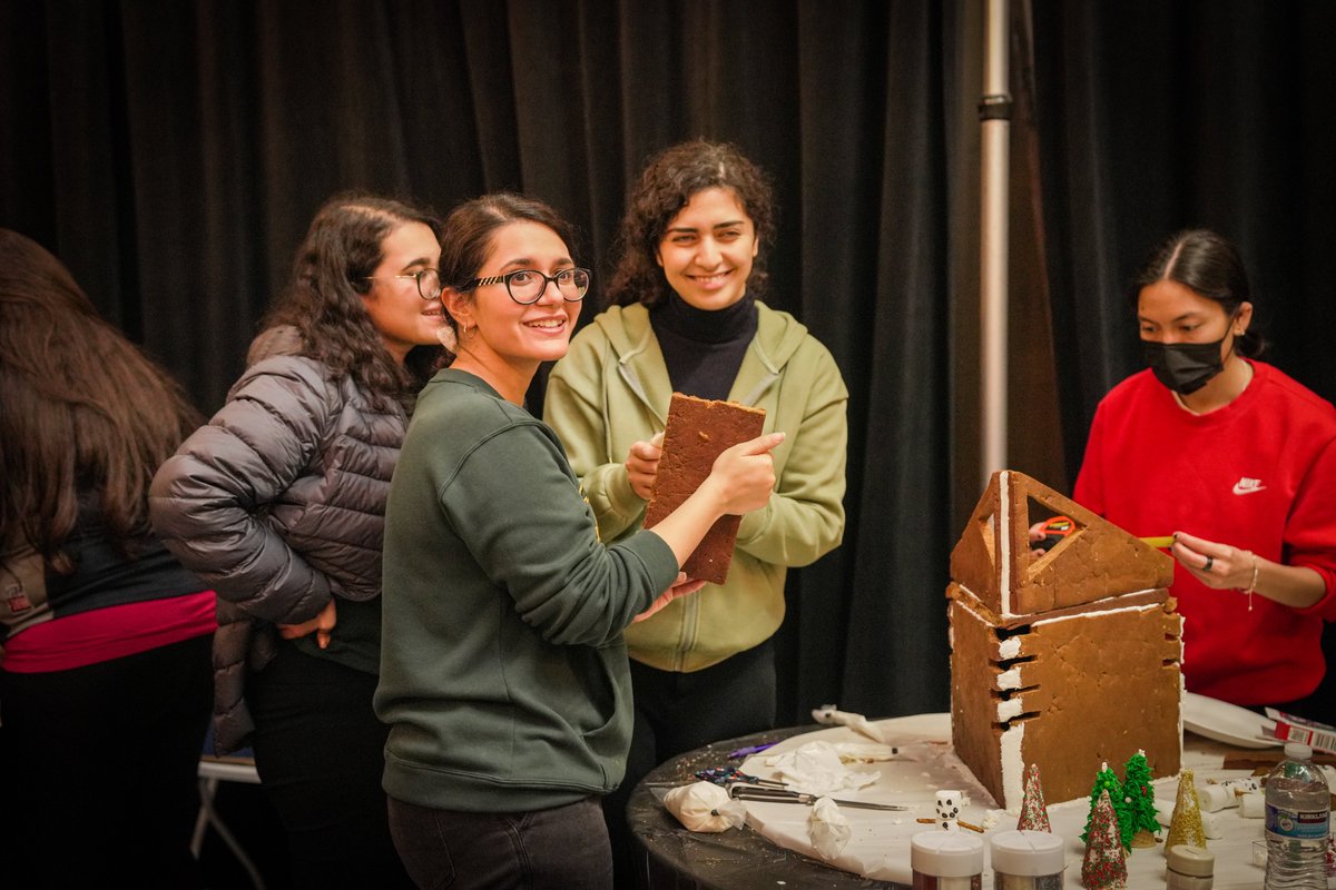 This week, thousands visited SEAOSC’s first #SoCalGingerbreadChallenge in person and online to see revel in the festive creations made by more than a dozen teams from across the region...