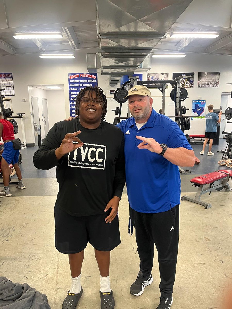 Beaumont West Brook Football tweet media