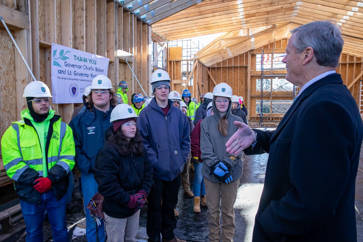 Today at @EssexNorthShore, we celebrated eight years of progress investing in vocational and technical education through the Skills Capital Grant Program we created. Since taking office, we've invested $200 million in career training infrastructure. 🏗️ bit.ly/3WkfYFX