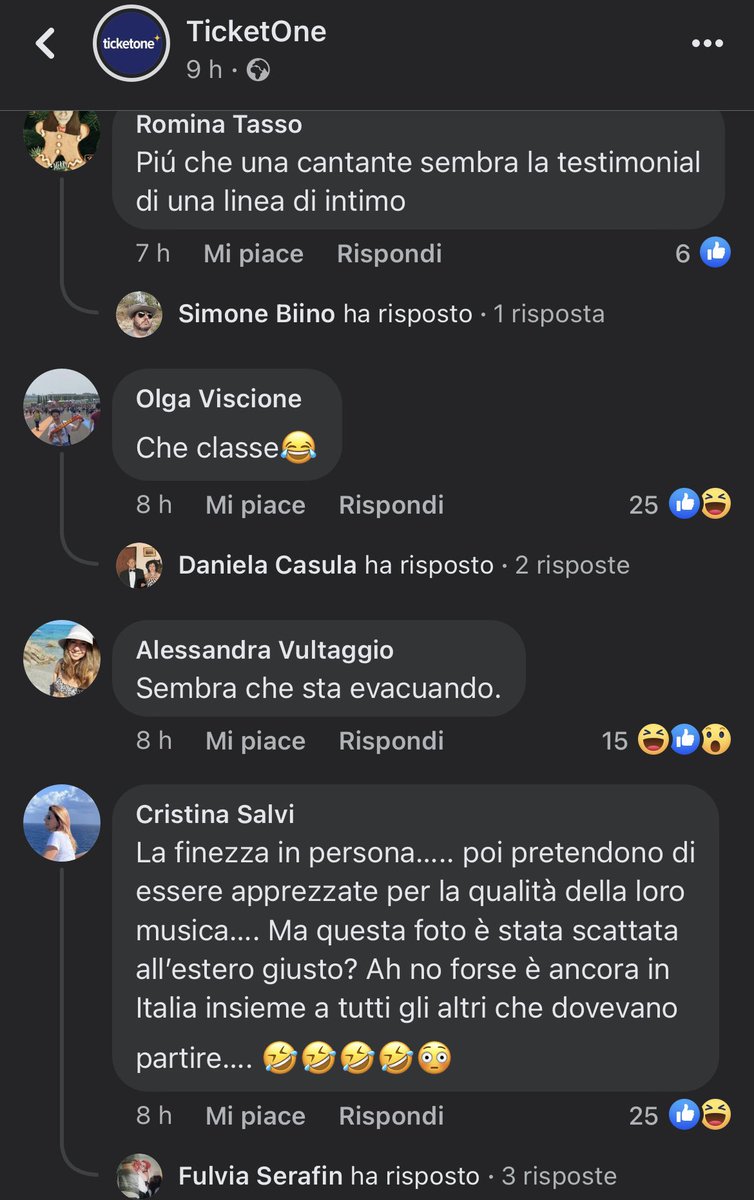 danselavienrih's tweet photo. Il livello dei commenti sotto il post del concerto di Elodie fatto da ticketone su Facebook. E questi sono solo alcuni dei 400+ commenti sessisti e imbarazzanti presenti sotto la foto del post. Lo schifo che provo non è quantificabile. https://t.co/kHFRQKaPTu
