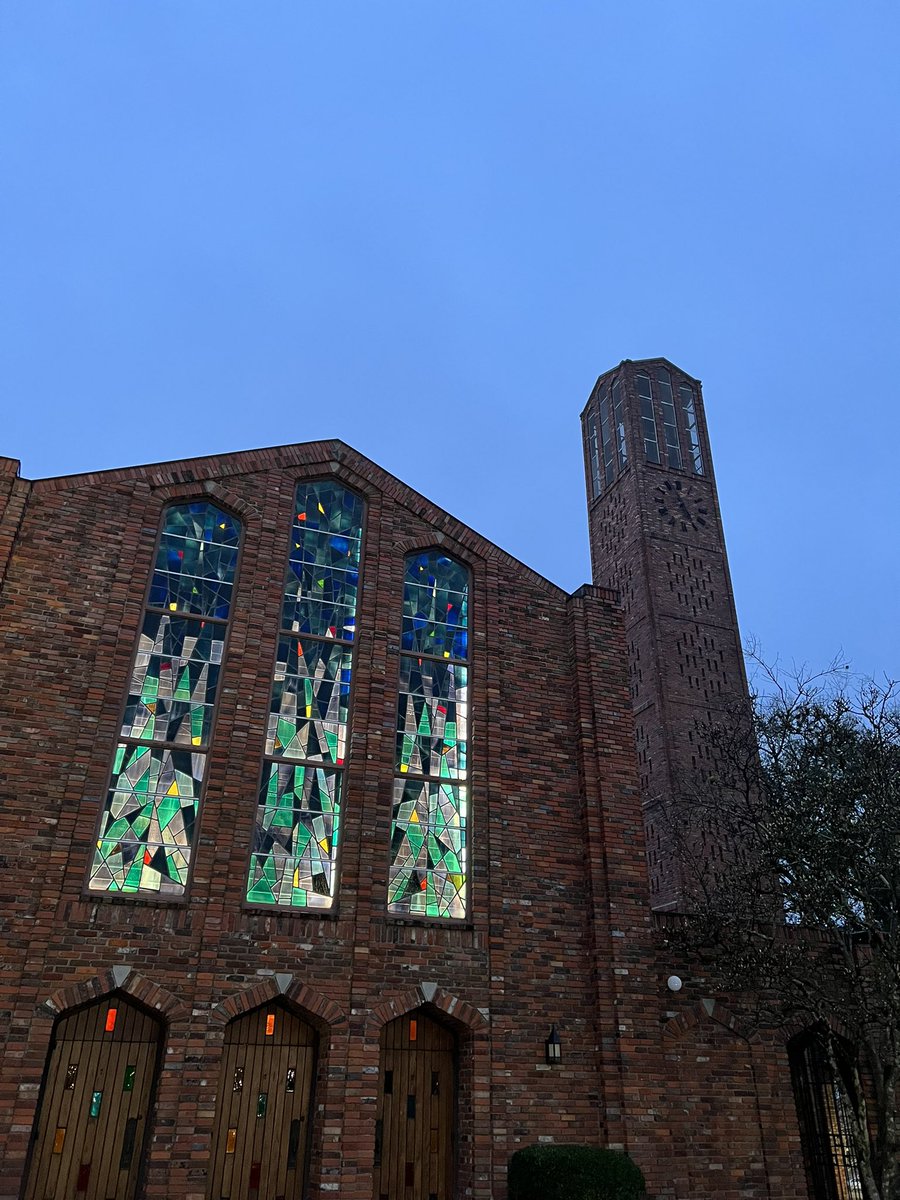 In honor of the life of Mike Leach, join us live on Facebook tonight for the Chapel of Memories 10PM bells.

🔗 facebook.com/msstatealumni