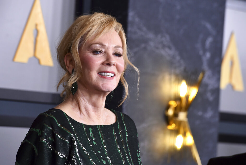 DailyJeanSmart's tweet image. Jean Smart arrives at the 2022 Governors Awards