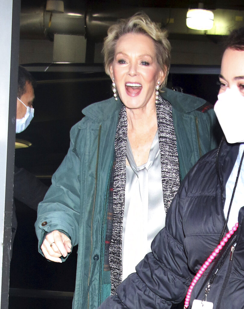 DailyJeanSmart's tweet image. Jean Smart arrives for the New York Special Screening and Q&amp;amp;A of 'Babylon' (2022).