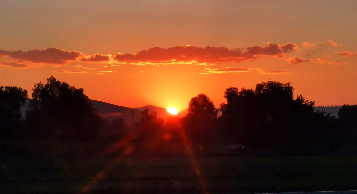 No me lo crean, pero... El #Sol nunca falla!! #PlanSonora de #ENERGÍASRENOVABLES  PARA TODOS!  <a href="/PD_Taddei/">Pablo Taddei</a> <a href="/Navegaciones/">Pedro Miguel</a> <a href="/SimonLevyMx/">Simón Levy</a> <a href="/tatclouthier/">Tatiana Clouthier</a>  <a href="/moralES_HONESTO/">Carlos Morales Mar</a> @LucianoConchier <a href="/salomonj/">Salomón Jara Cruz</a>