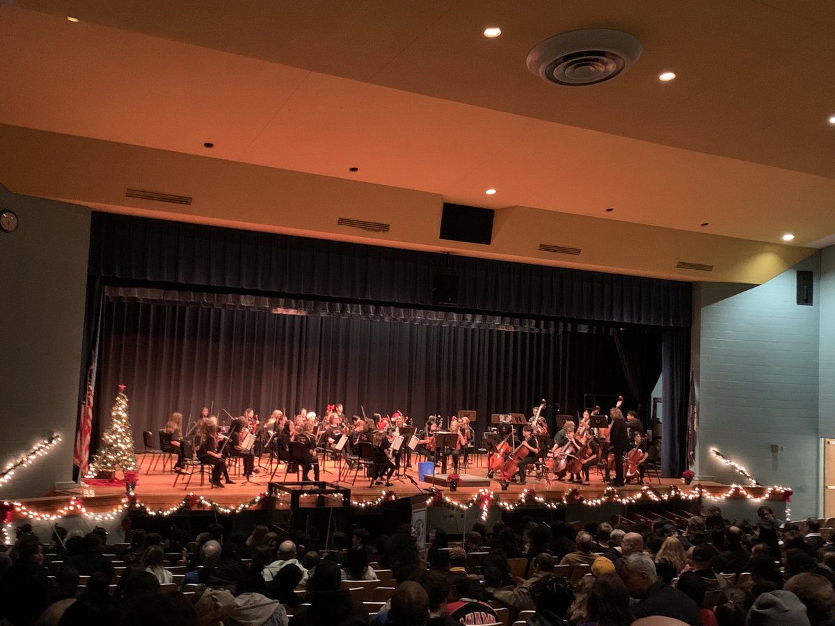 🎼It’s a packed house for our winter orchestra concert! Excellent job, Ms. McGhee and students! 🎶 #IBUnited