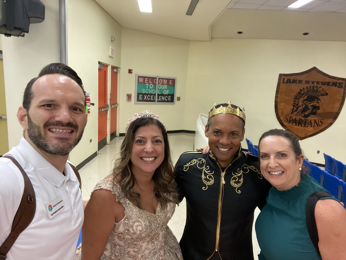 RBobinchuck's tweet photo. What an amazing day of learning with the #InstructionalLeaders of @LsmsSpartans! We analyzed student #DiagnosticData to #AccelerateLearning and address #UnfinishedInstruction.
#iReady #MyiReady @iReadyMDCPS #KnowBetterDoBetter #BeTheChange #MathIsFun #ELAAllDay #EdTech https://t.co/8iy0mJAn2h