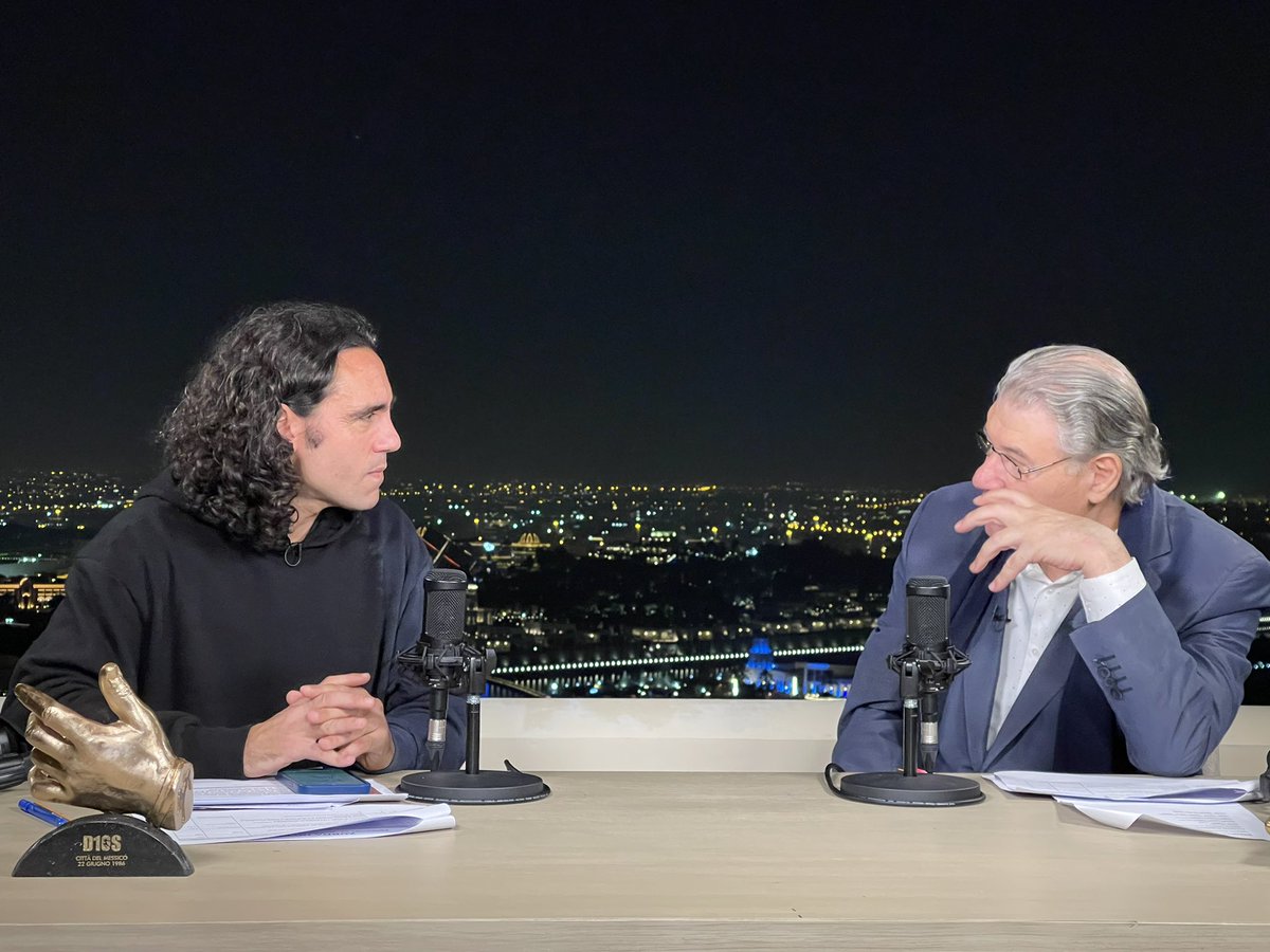 pvillegas_tlSUR's tweet photo. PROGRAMÓN!!!  Esta noche #ZurdaInfinita con @VHMok y @jpsorin6. Argentina a la final. Con quién? Francia? Marruecos?  ⚽️♥️🌺 https://t.co/GTDPJ5mesG