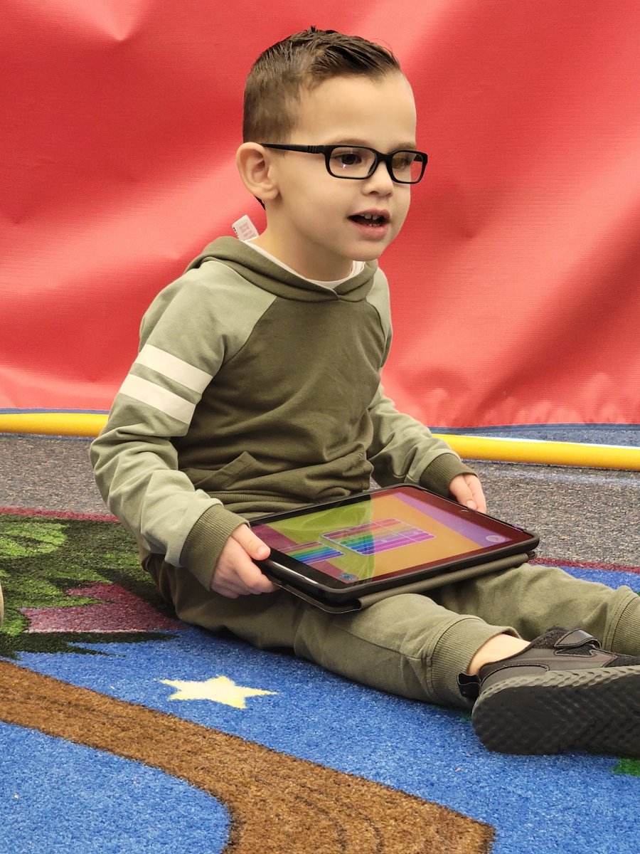 MiduraLibrarian's tweet image. The last day of #HourofCode2022. Always bittersweet. Closing it out with giggly, squealy preschoolers gives me all the feels. Can't wait to do it all again (and better) next year! @BB_Falcons @WonderWorkshop