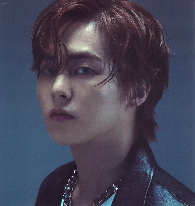 exoiumin0526's tweet photo. I wish Xiumin bring back this kind of hairstyle again because he looks so hot in here. https://t.co/j13MwIynUN