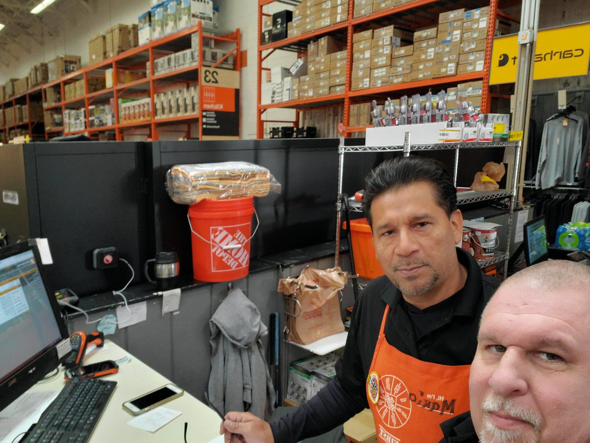 John_JohnsonWSF's tweet photo. Mario, PASA at HD0458 and I working on a Pro Carpet project. Quoted, Sold, and Carpet  ordered!!!@jamie_kempton @Dave34163680 https://t.co/YEI5nrtgUP