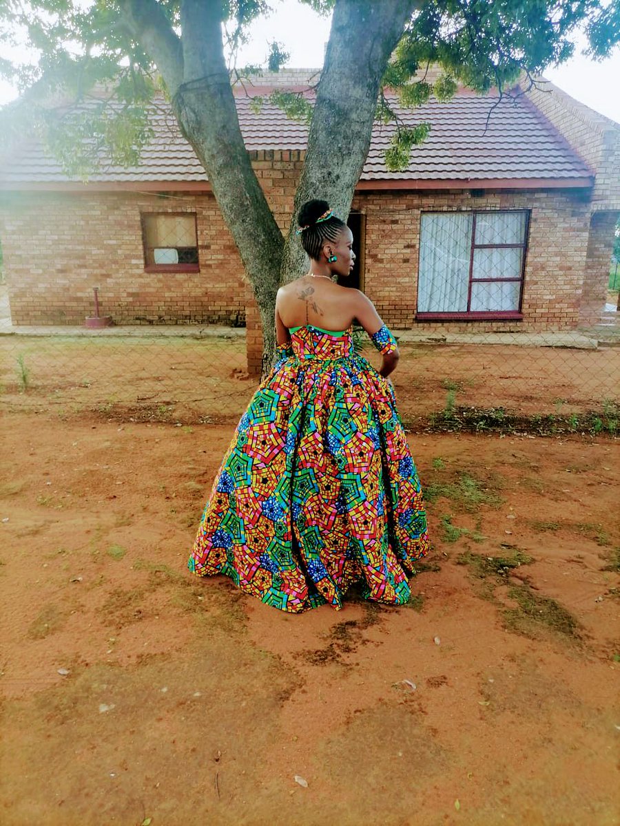 mphokelesedi's tweet photo. https://t.co/hsudq8xmRs