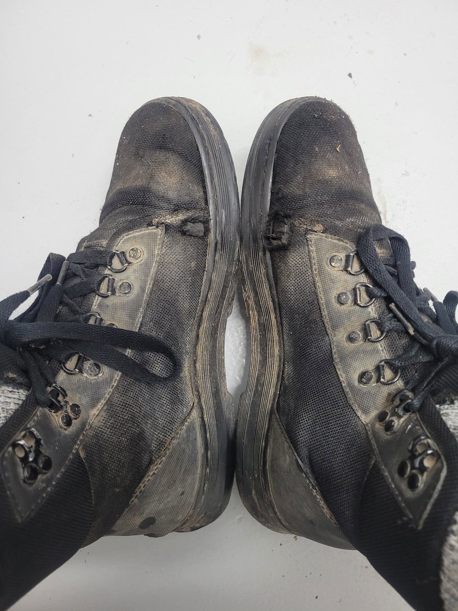 Tyrant_toes's tweet photo. You must buy my disgusting work boots! There size 10 doc martens! Wore them everyday stomping in mud a muck. They smell.
#sniffer #wellworn #footstomping #stinkyfeet #smellyfeet #muddyboot https://t.co/f15tloCA0d