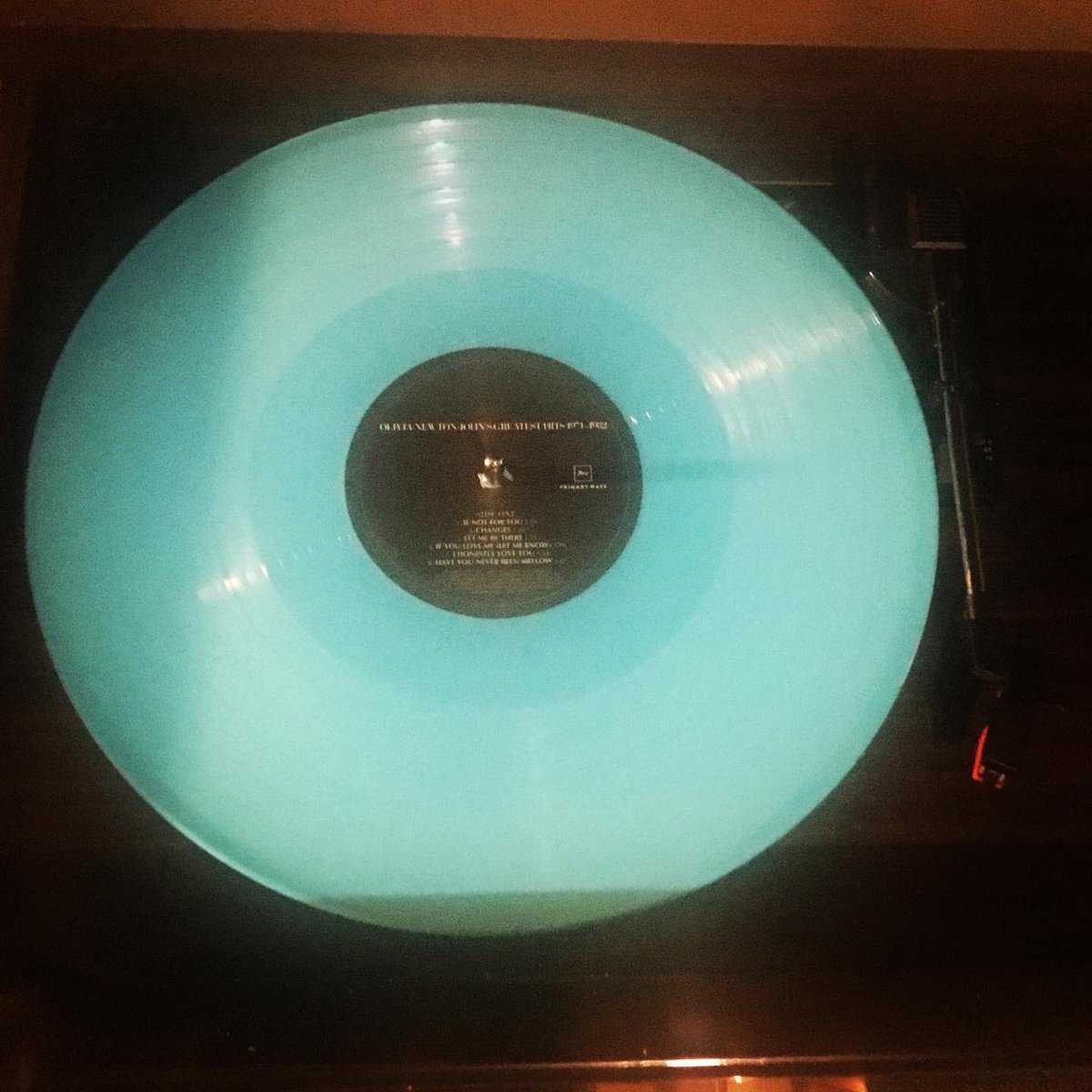 Superlink92's tweet photo. Now, Ladies and Gentlemen! This is Olivia Newton-John's Greatest Hits 1971-1982 vinyl record (Target Exclusive). We will always missed you Olivia Newton-John. Rest In Peace!!! ๐ฑ๐ปโโ๏ธ๐๐ถ๐๐๐พ #OliviaNewtonJohn #ONJ #RIPOliviaNewtonJohn #RIPONJ #OliviaNewtonJohnGreatestHits https://t.co/3KrOIg2Ufs