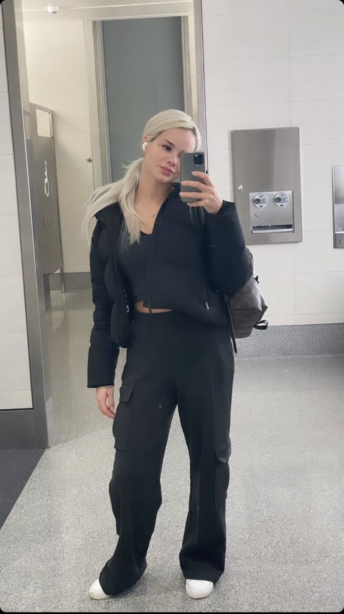 Elsa Jean on Twitter: "Apple for my membership card and subscribe for