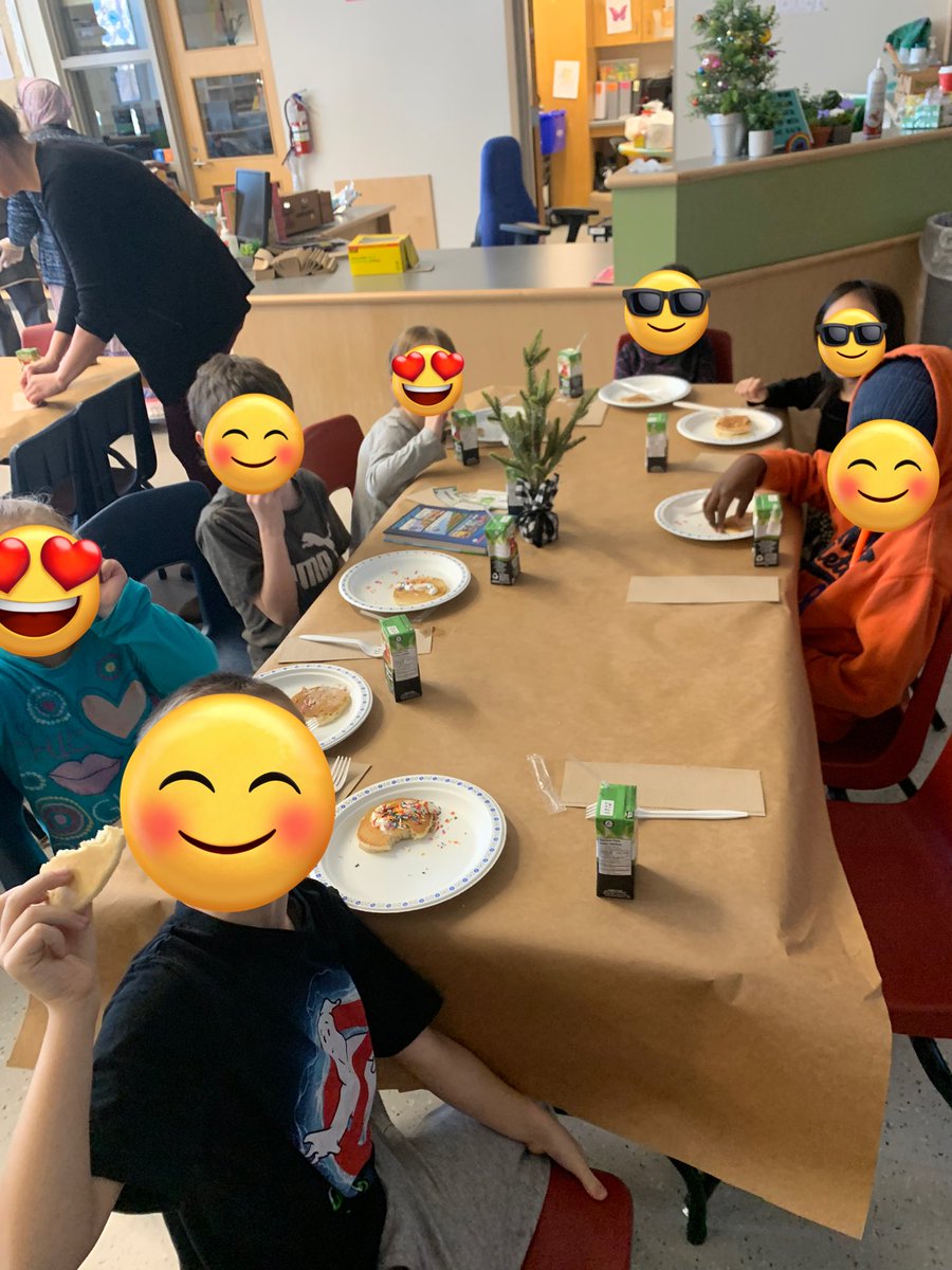 GlenSt1's tweet photo. Day 1 of our Winter Wonderland Cafe was a huge success!!! Snowflake shaped pancakes and we can’t forget the whip cream and sprinkles!  Thx @GlenStLLC for hosting and all those who volunteered to make this happen! https://t.co/Zq1fpgQSbZ