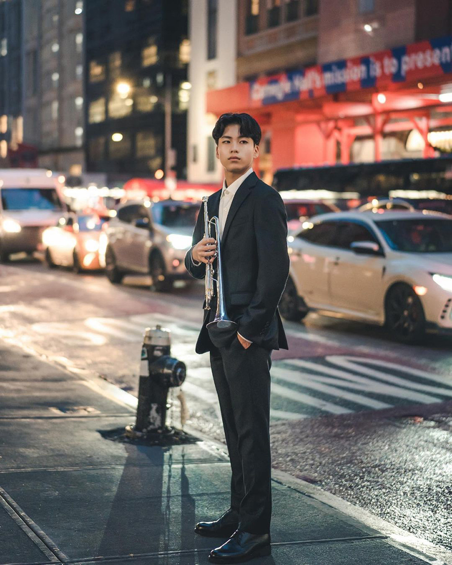 安貞桓の妻、美ビジュアルの息子の最新ショット公開…「パパに感じが似てる」 元サッカー韓国代表・安貞桓（アン・ジョンファン）の息子、アン・リ