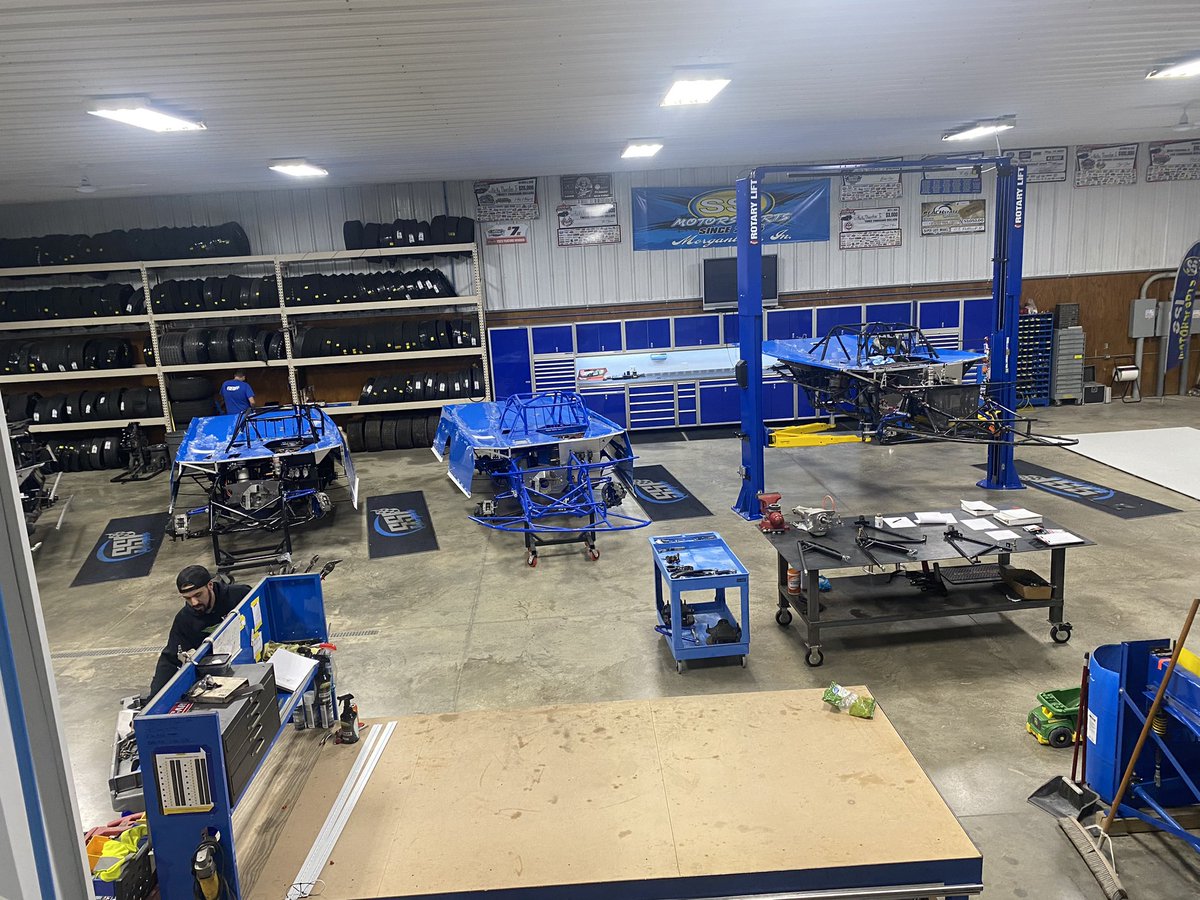 So thankful for our guys! 7.45 pm an still digging!💪