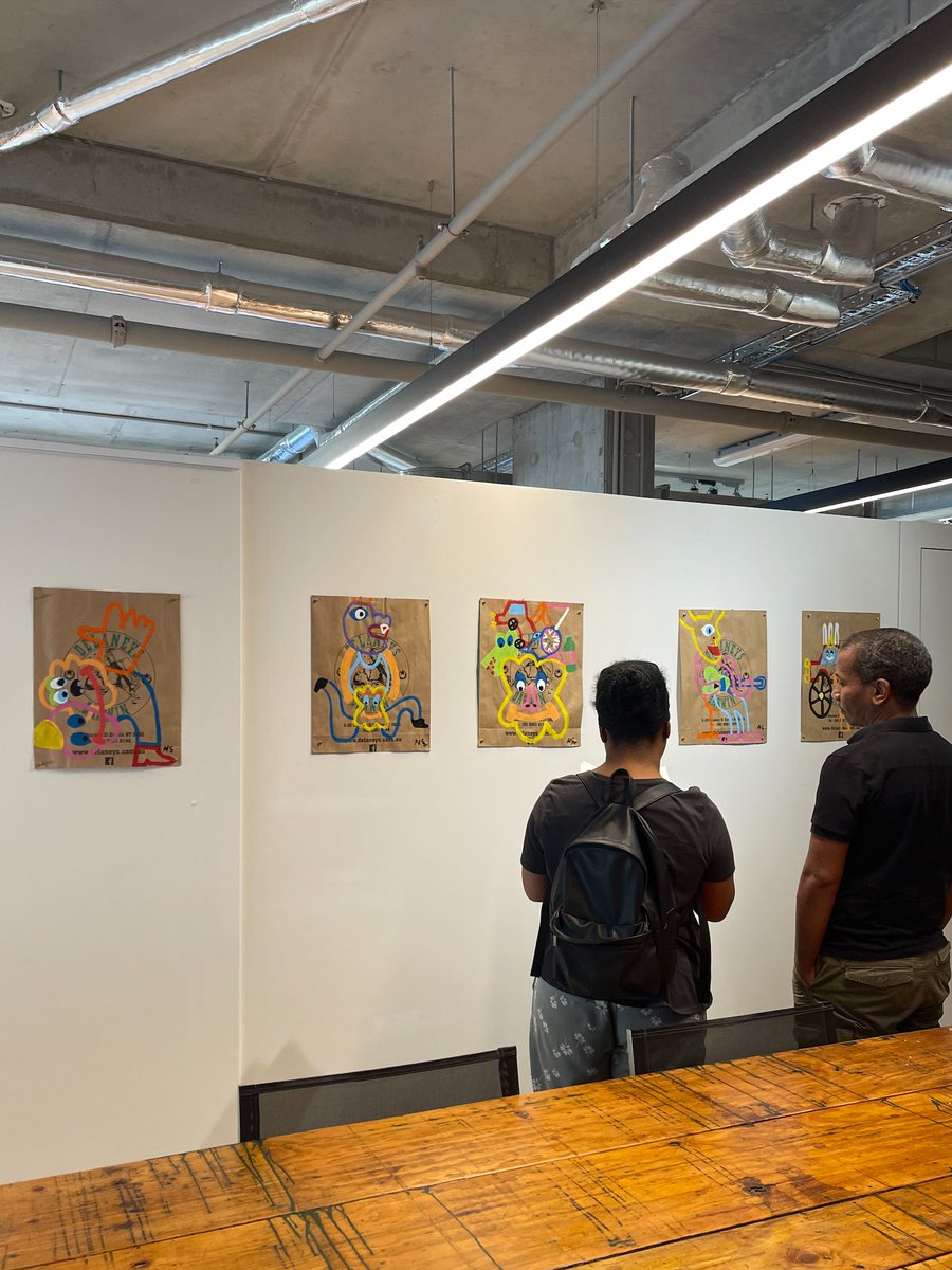 FoxGalleries tweet picture