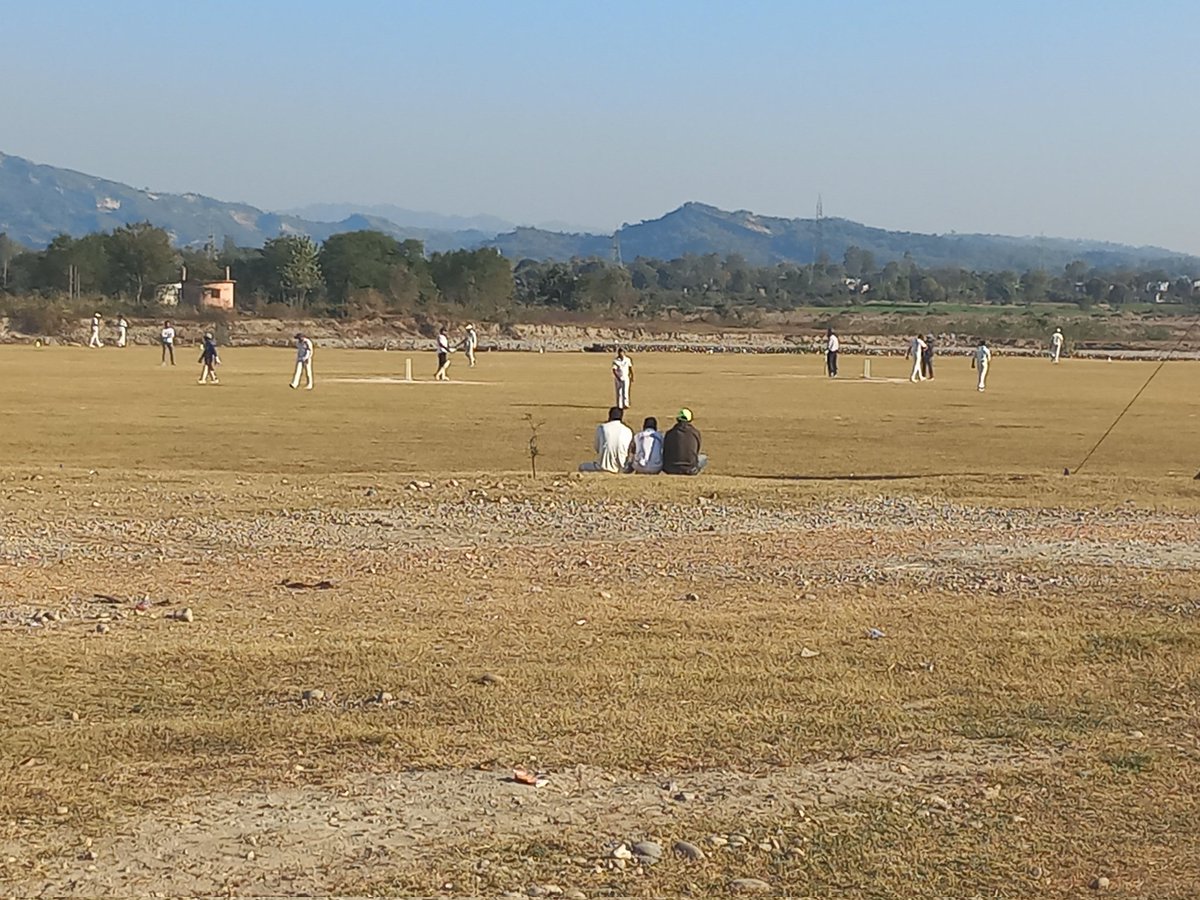 Akashparihar110's tweet photo. Tejass ek pahal Foundation collaboration with Katoch motion picture organised Cricket winter cup 2022 at khel gavuon Nagrota.
Chief guest of Ist match Ex Mla Balwant singh mankotia ji.
#Nashamukatbharat
#KheloIndiaYouthGames
#ManojSinhalg
#divcomm
#tejassekpahalfoundation https://t.co/RklsOVgAKB
