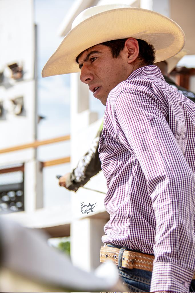BrayanMegamx's tweet photo. La obsesión vence al talento 🤠 
.
.
.
.
.
.
.
.
.
#vaquero #vaqueros #Cowboys #COWBOY #CowboysFootball #CowboysFans https://t.co/502E17IG2b