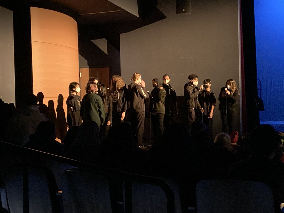 VAPAcoordinator's tweet photo. A Beautiful Collaboration between the Choir and the Dance Classes at the DA VAPA Showcase @WCCUSD @WCCUSDPathways @WCCUSDLibraries @DeAnzaDons @otheree https://t.co/zrdXqhnM1t