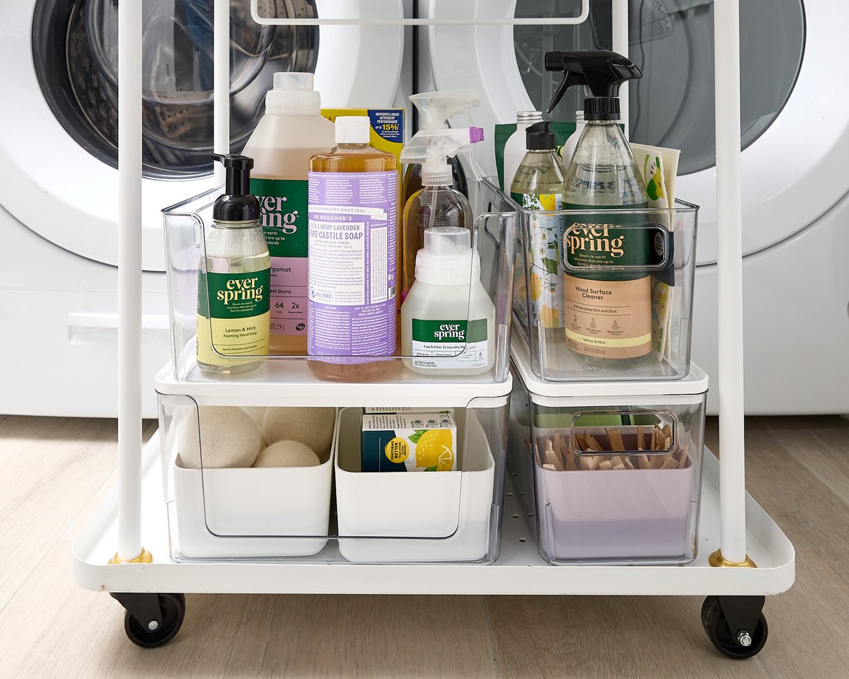 iDLiveSimply's tweet photo. Take this as your sign to create a cleaning cart before the holiday madness π Shop the Rosanna Pansino Collection by iDesign exclusively on @Amazon with the link in our bio.
@rosannapansino #MyiDesign #iDLiveSimply https://t.co/YC0pPsux60
