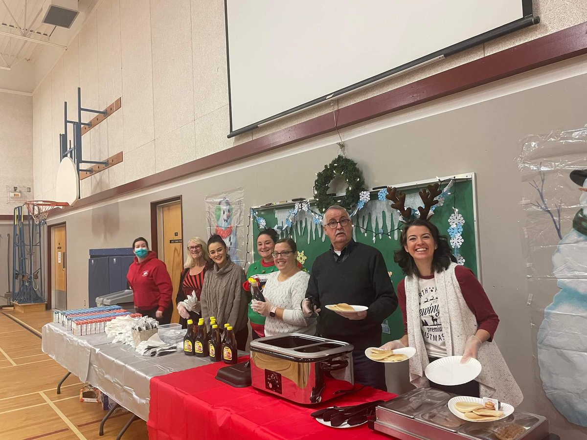 pac_cherry's tweet photo. Last Monday @CherryHillSD75 enjoyed pancakes and a visit from Santa and Mrs.Claus. It was such a fun filled morning. 

@MPSD75 https://t.co/UrffFRu3am