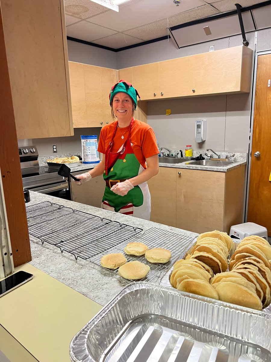pac_cherry's tweet photo. Last Monday @CherryHillSD75 enjoyed pancakes and a visit from Santa and Mrs.Claus. It was such a fun filled morning. 

@MPSD75 https://t.co/UrffFRu3am