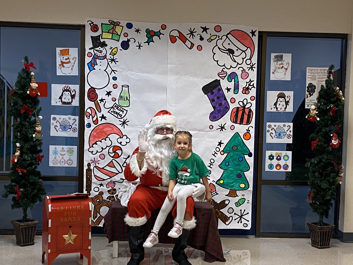 Love seeing my girl have so much fun at school! <a href="/GGEseagulls/">GGE Seagulls</a> #SeagullsSynergize