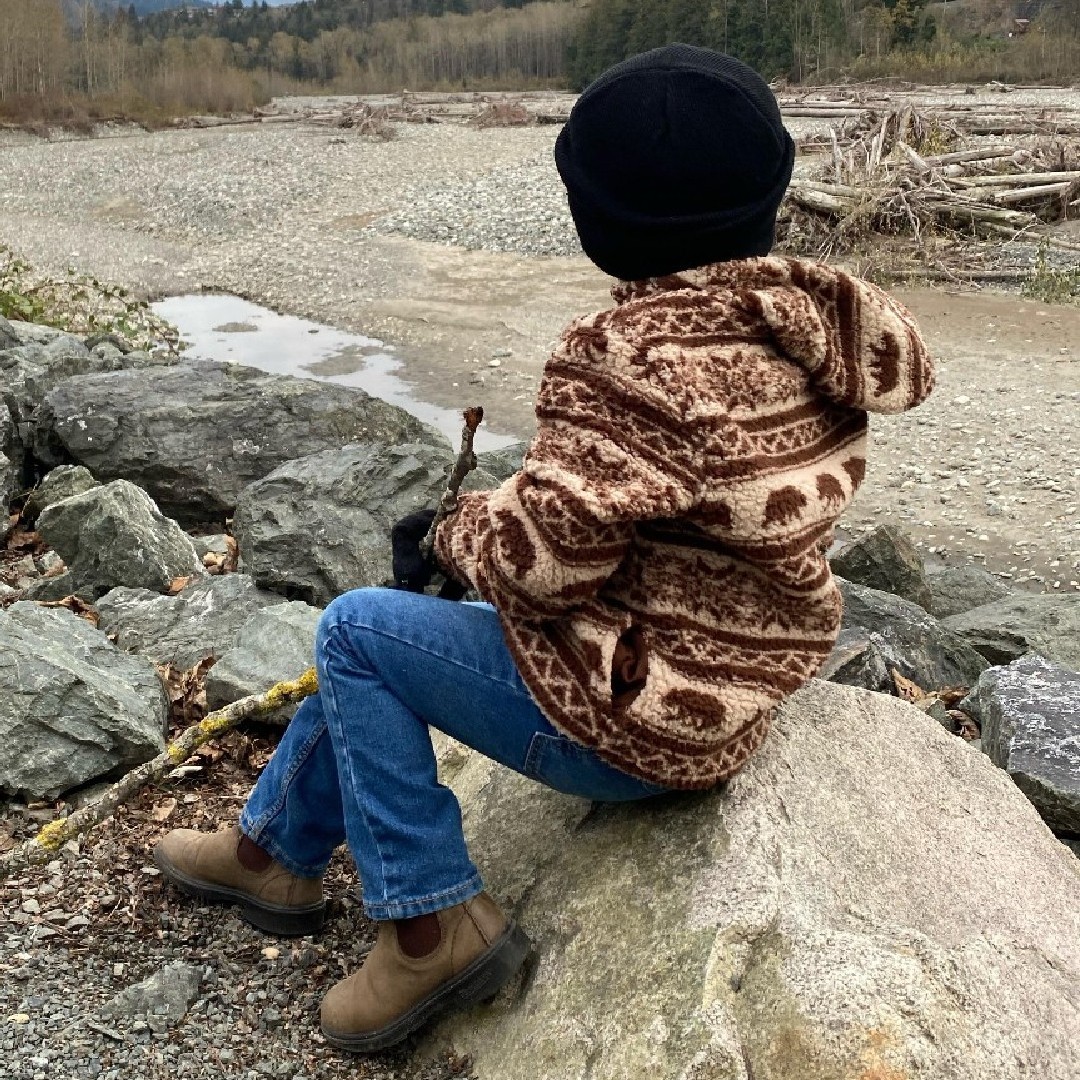 blundstoneca's tweet photo. Mother and son in matching Blundstone boots on a chilly family walk at the Vedder River in Chilliwack, British Columbia.

Thank you 📸 @morgankaethler ❤️

#MotherandSon #MatchingBoots #BlundstoneBoots #Chilliwack #BritishColumbia https://t.co/AxsN5W2PQI