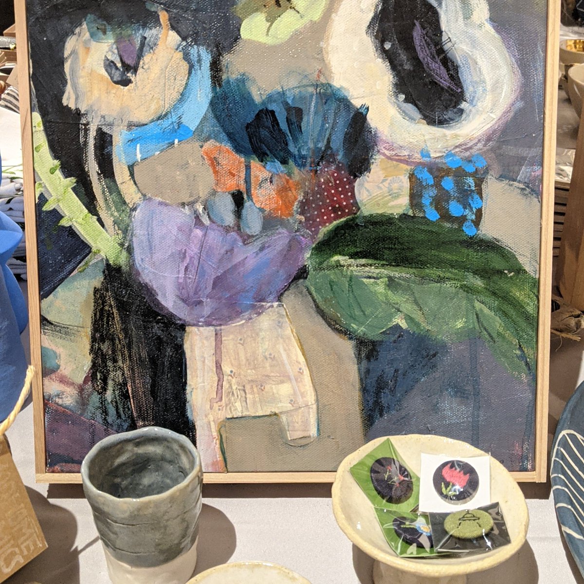 One of my small pieces at a local Makers Market last weekend, KSMM. Buy art for the holidays! 🎄🎅
