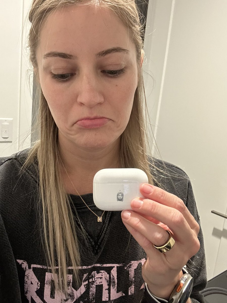 iJustine tweet media
