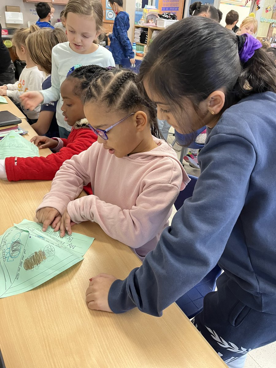 gruppenkampBCPS's tweet photo. Kinders researched a pet and identified what their pet needs during their #BCPSmyview unit 2 project based inquiry. Students enjoyed sharing their knowledge with our Buddy class @HoneygoElem @BCPS_ELA https://t.co/9xkpkn8AYb