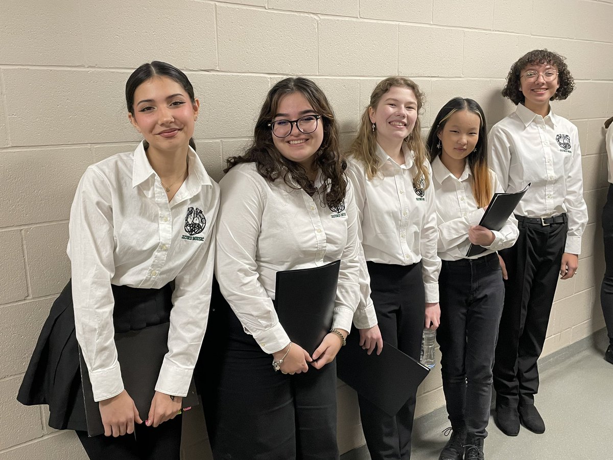 katrysings's tweet photo. Great weekend of @SecordPatriots performing with @sultansofstring at the @FirstOntPAC with the Niagara Symphony! @dsbn https://t.co/bMhzKbtfxT